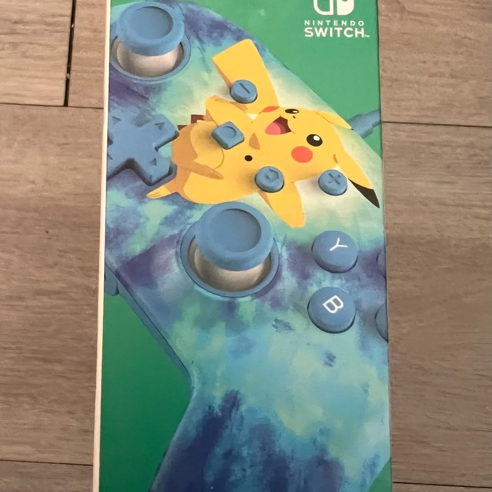 Pokémon Nintendo Switch Controller Blue/Yellow Pikachu